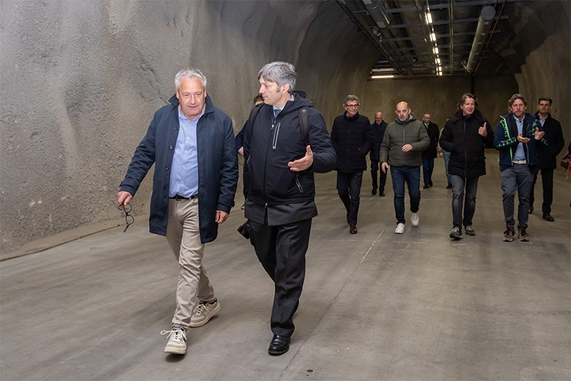 In primo piano da sinistra, Ernesto Seppi, presidente del Consorzio Melinda e di APOT e Matteo Zoppas, Presidente dell'ICE